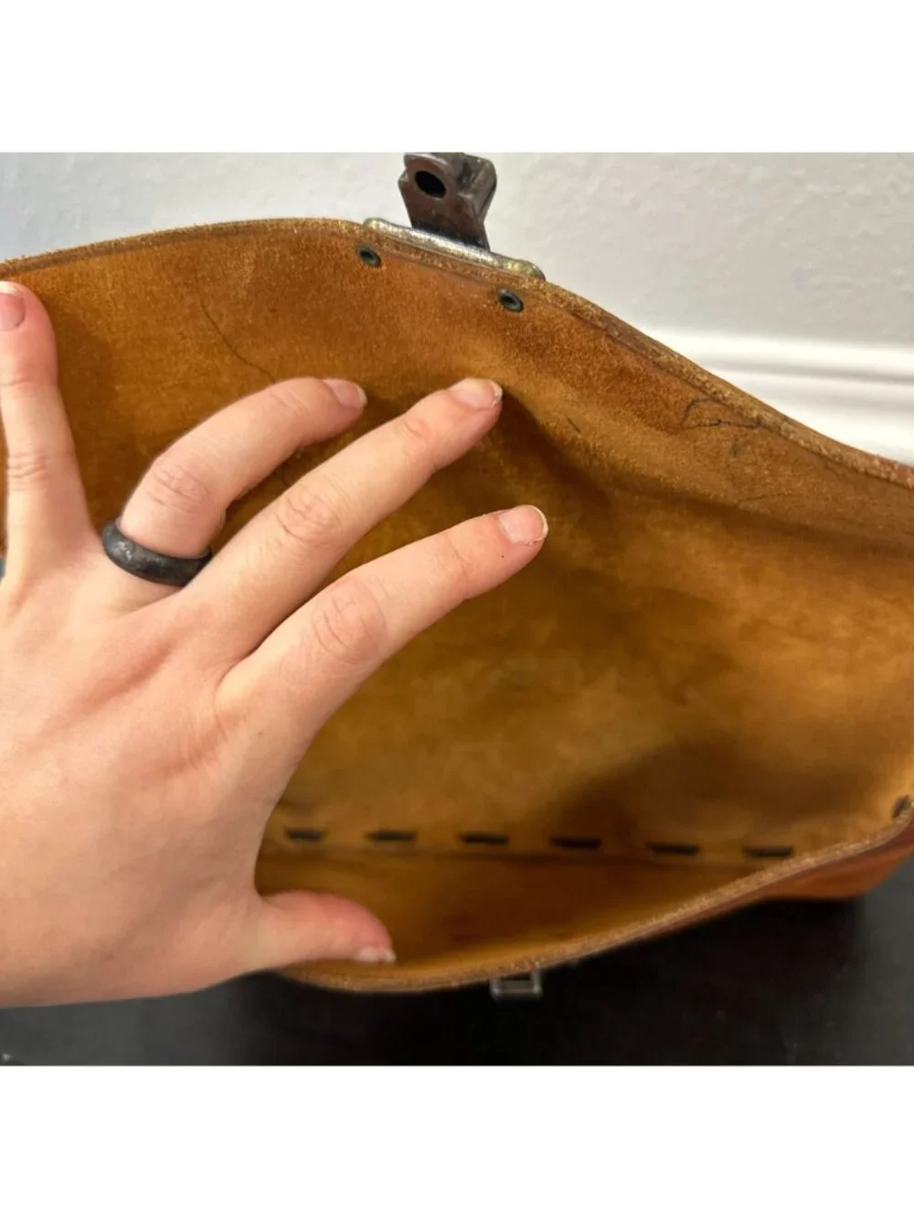 Vintage 1970s Tan Hand Tooled Leather Floral Rectangle Clutch Purse Boho Hippie - Picture 4 of 8